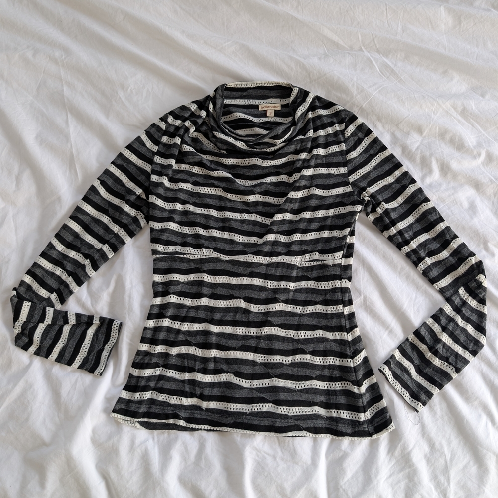 Striped Black and White Long Sleeve Top